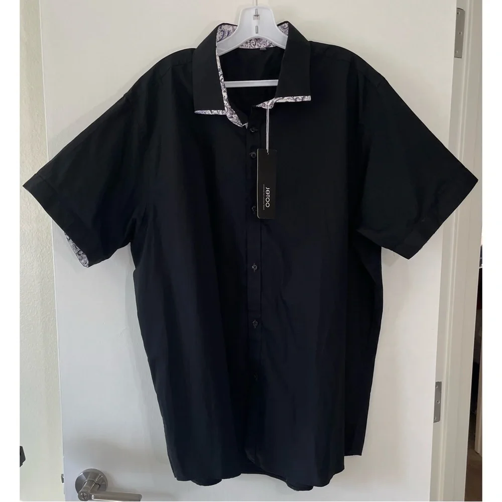 Men’s Black Short Sleeve Button Up Shirt NWT!
